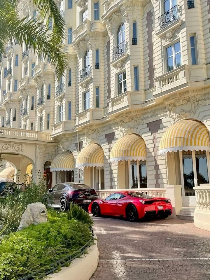 Palace de la Riviera — chauffeur privé vers la principauté voisine, transferts haut de gamme